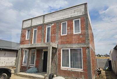 Casa la rosu/semifinisata, P + E, 140 mp utili, 300 mp teren, Selgros