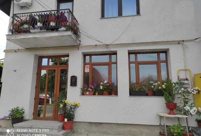 Casă cu 5 camere în Central - 1