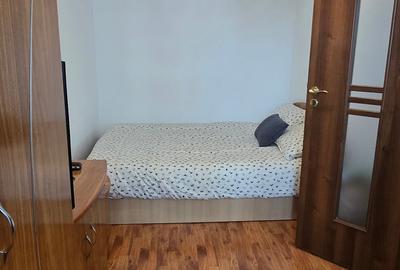 Apartament cu 3 camere semidecomandat, mobilat în Micro 5 - 3