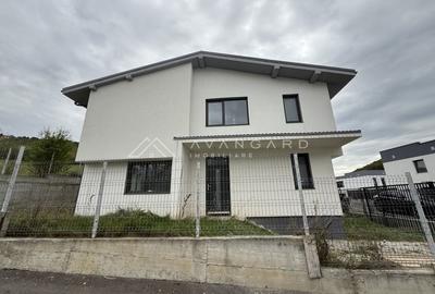 Casa tip duplex de vanzare – cartier privat, constructie noua, CF disponibil - 1
