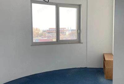 Spațiu comercial, de 88 mp, în Central - 1