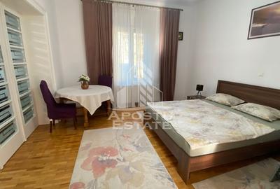 Casa, 4 camere, curte comuna de 150 mp,  zona Complexul Studentesc - 10