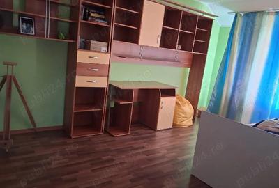 Casă cu Teren 380 Mp în Central - 3