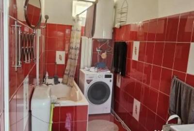 Casă cu 3 camere cu Teren 1300 Mp în Central - 2