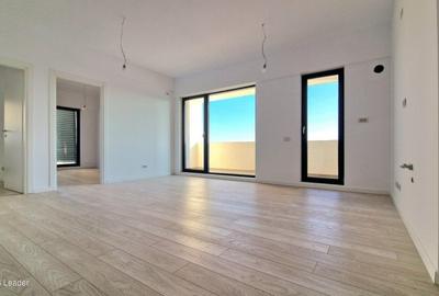 Apartament cu 3 camere semidecomandat în Colentina