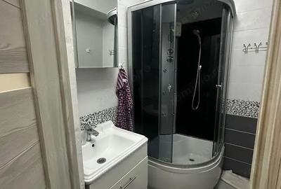 Apartament cu 2 camere decomandat în Obor