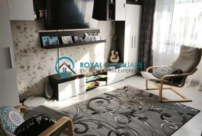Royal Imobiliare - Vanzare apartament 2 camere zona Democratiei - 1