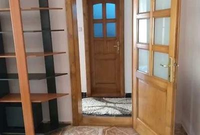 Apartament cu 3 camere în Micro 16 - 4