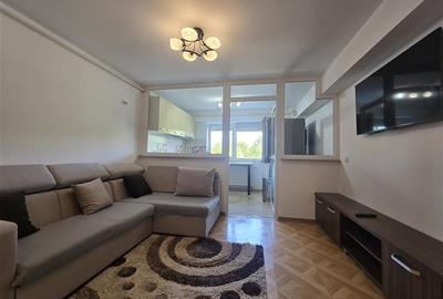 Apartament cu 2 camere semidecomandat, mobilat în 9 Mai - 5