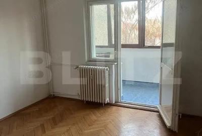 Apartament cu 3 camere decomandat în Nufărul - 6