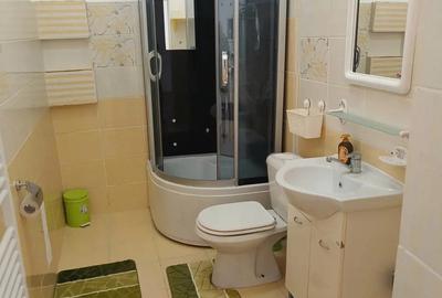 Vand apartament 2 camere la curte - 2