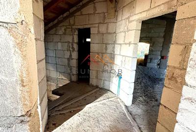 Casă cu 6 camere cu Canalizare în Cornu - 12