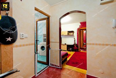 De vanzare 4 camere Micro 20 sup.66mp 2 balcoane renovat si mobilat - 2