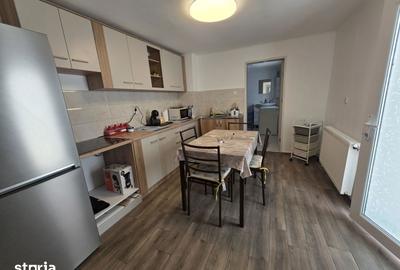 Casă cu 3 camere cu Teren 250 Mp în Central - 2