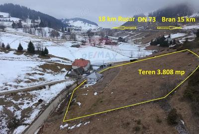 Casă cu Teren 3808 Mp în Fundata - 1