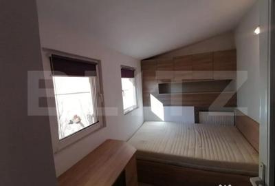 Apartament cu 3 camere semidecomandat în Central - 2