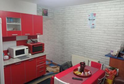 Casă cu 3 camere cu Teren 450 Mp în Central - 8