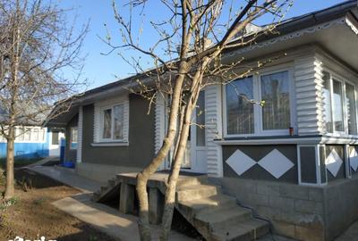 Casă cu 4 camere cu Teren 1550 Mp în Albești - 4