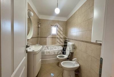 Apartament cu 4 camere decomandat în Dâmbovița - 10