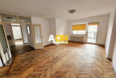 Apartament 3 camere, decomandat, 72 mp, etaj 3, zona Stadion Cetate