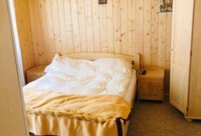 Casă cu 5 camere cu Teren 2300 Mp în Central