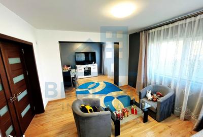 Casă cu 4 camere cu Teren 680 Mp în Ișalnița - 10