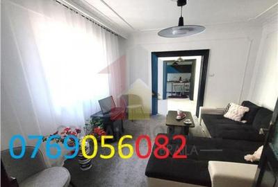 Casa 5 camere, suprafata teren 200 mp, zona Piata Saraca - 12