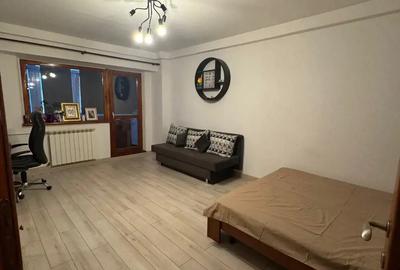 Proprietar, Vand Garsoniera 40 Mp, Zona Centrala, complet utilata si mobilata