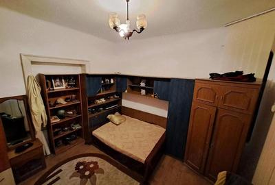 Casă cu 5 camere cu Teren 1800 Mp în Cosâmbești - 7