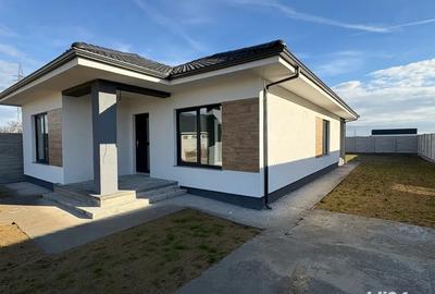 Casă cu 4 camere cu Teren 553 Mp în Central - 10