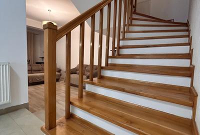 Casă cu 5 camere cu Canalizare în Central - 9