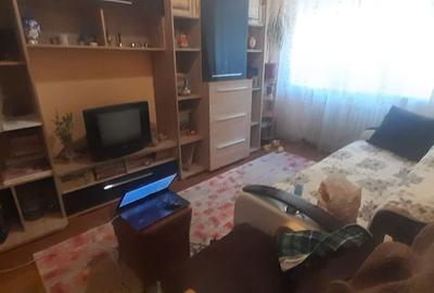 Apartament cu 4 camere decomandat în Traian - 6