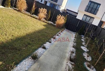 Duplex cu 4 camere cu Canalizare în Domnești - 1