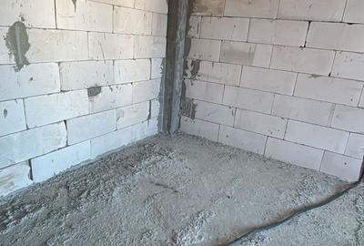 Casă cu 4 camere cu Teren 800 Mp în Central - 11