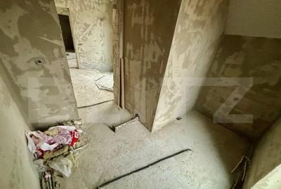 Casă cu 4 camere cu Teren 699 Mp în Central - 2