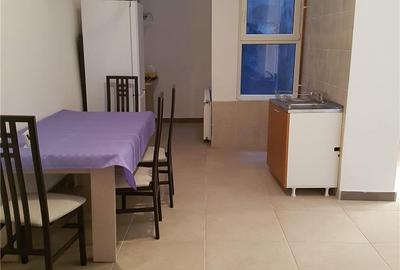Apartament cu 6 camere decomandat în Central - 3