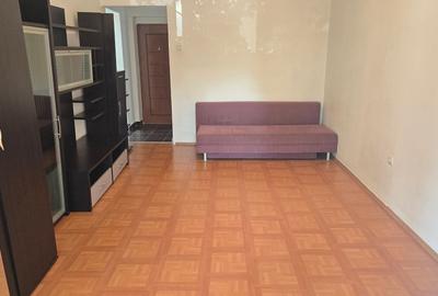 Apartament cu 2 camere decomandat în Progresul - 3