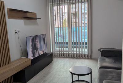 Apartament cu 2 camere, mobilat în Tractorul - 7