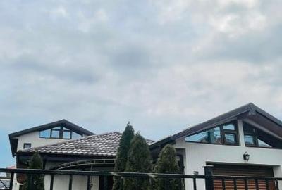 Casă individuală cu 5 camere cu Canalizare în Km 5