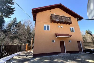 Casă cu 9 camere cu Teren 515 Mp în Central - 6