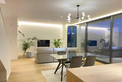 Vila de lux P+1E / Matei Millo / COMISION 0 - 4