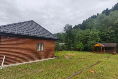 Casă cu 5 camere cu Teren 1250 Mp în Marginea - 2