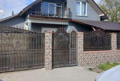 Casă cu 4 camere în Alexandru Odobescu - 1