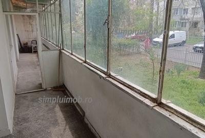 Apartament cu 3 camere decomandat în Titan - 9