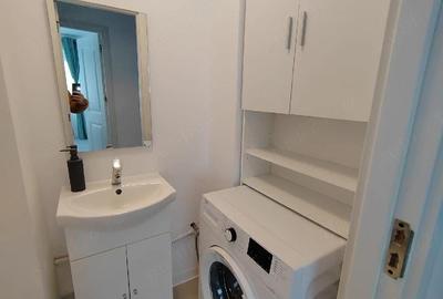 Apartament cu 3 camere decomandat în Circumvalațiunii