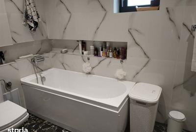 Casă cu 5 camere cu Teren 850 Mp în Central - 3