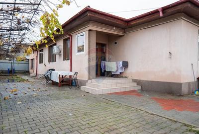Casă cu 4 camere cu Teren 299 Mp în Periferie