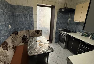 Apartament cu 3 camere decomandat, mobilat în - 2