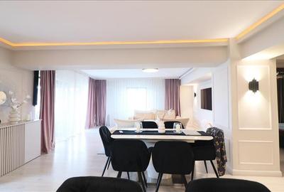 Penthouse cu 3 camere decomandat, mobilat în Palat - 17