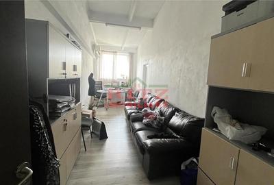 Spațiu comercial, de 560 mp, în Crișan - 5